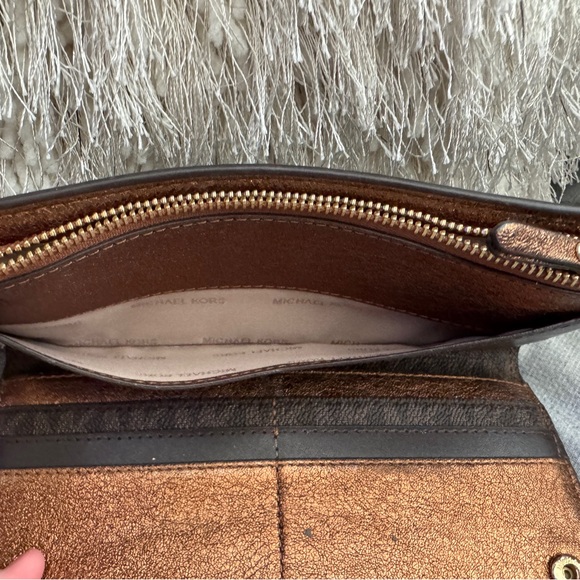 NWOT- Michael Kors Brown Wallet - Picture 6 of 8